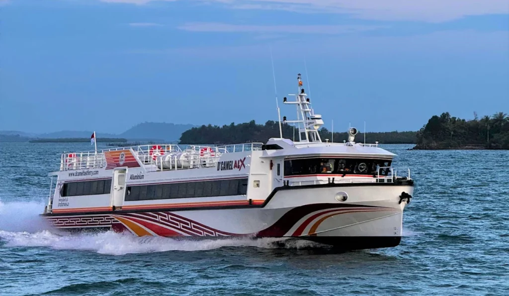 D'Camel ALX by D'Camel Fast Ferry now sails from Sanur Harbor to Nusa Penida daily.