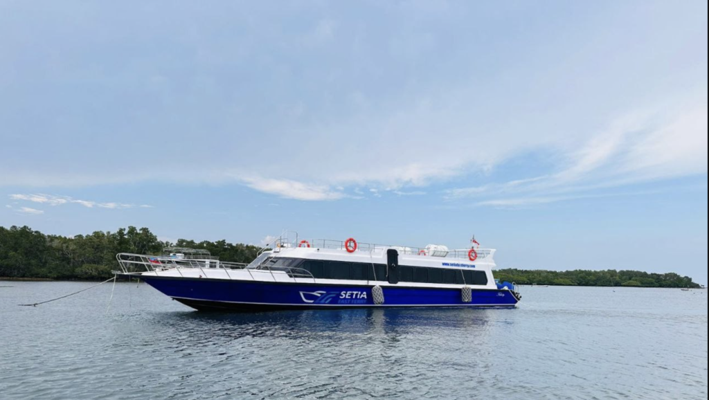 Setia fast ferry serves daily crossing from mainland Bali to Nusa Lembongan with luxury service